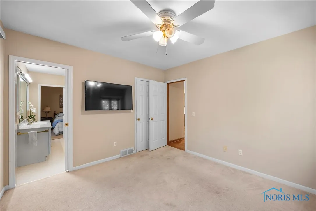 10717 Neapolis Waterville Road, Whitehouse, Ohio 43571, 4 Bedrooms Bedrooms, 12 Rooms Rooms,3 BathroomsBathrooms,Residential,For Sale,Neapolis Waterville,6133710