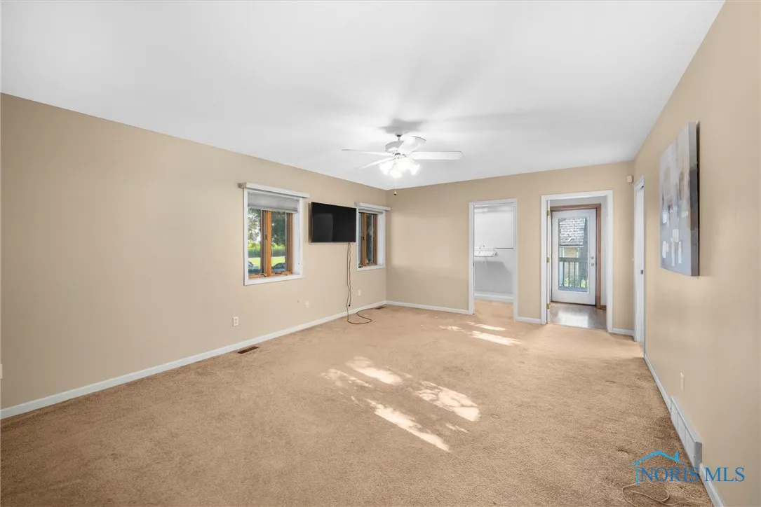 10717 Neapolis Waterville Road, Whitehouse, Ohio 43571, 4 Bedrooms Bedrooms, 12 Rooms Rooms,3 BathroomsBathrooms,Residential,For Sale,Neapolis Waterville,6133710