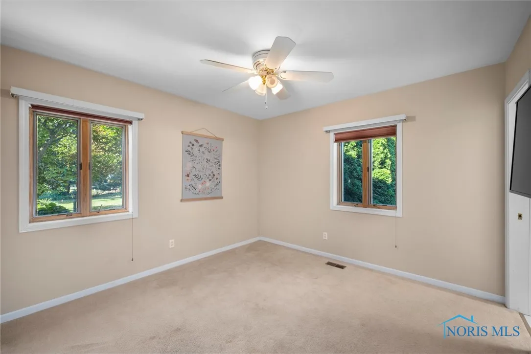 10717 Neapolis Waterville Road, Whitehouse, Ohio 43571, 4 Bedrooms Bedrooms, 12 Rooms Rooms,3 BathroomsBathrooms,Residential,For Sale,Neapolis Waterville,6133710