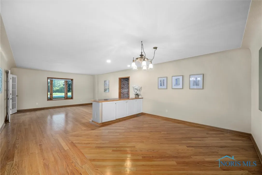 10717 Neapolis Waterville Road, Whitehouse, Ohio 43571, 4 Bedrooms Bedrooms, 12 Rooms Rooms,3 BathroomsBathrooms,Residential,For Sale,Neapolis Waterville,6133710