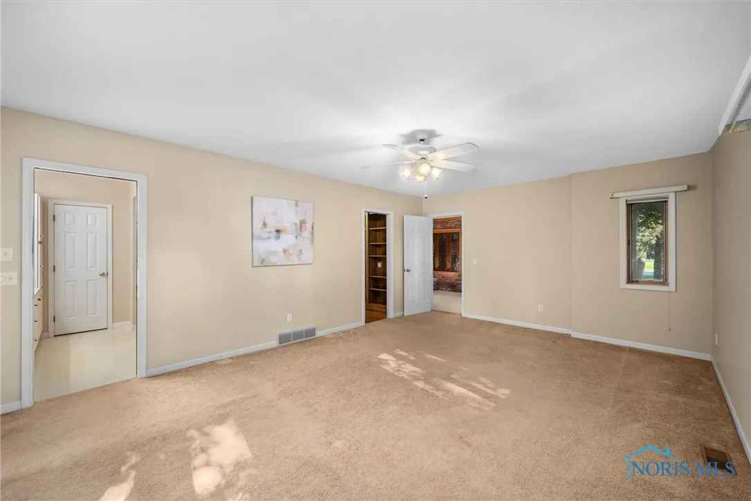 10717 Neapolis Waterville Road, Whitehouse, Ohio 43571, 4 Bedrooms Bedrooms, 12 Rooms Rooms,3 BathroomsBathrooms,Residential,For Sale,Neapolis Waterville,6133710