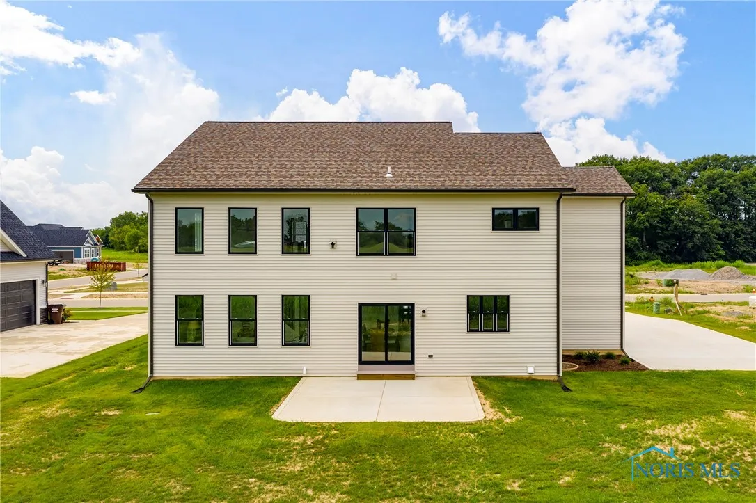 9414 Kimball Creek, Sylvania, Ohio 43560, 4 Bedrooms Bedrooms, 9 Rooms Rooms,4 BathroomsBathrooms,Residential,For Sale,Kimball Creek,6133726
