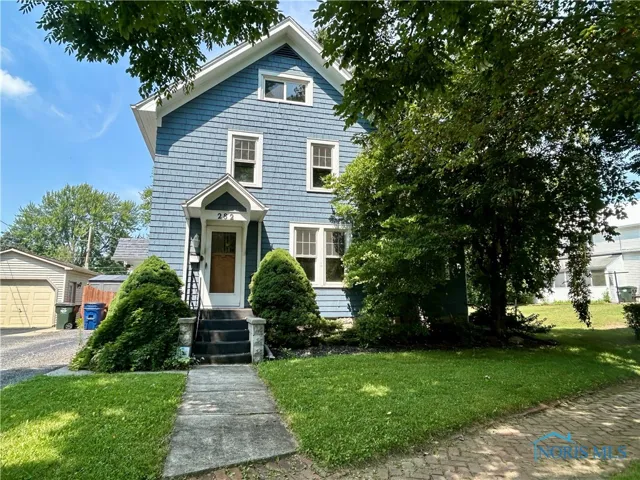282 Hedges Street, Tiffin, Ohio 44883, 3 Bedrooms Bedrooms, 7 Rooms Rooms,1 BathroomBathrooms,Residential,For Sale,Hedges,6133913