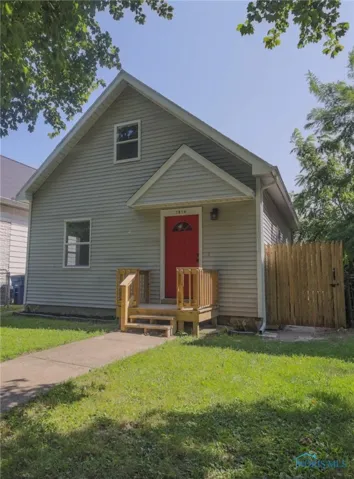 1014 Bricker Avenue, Toledo, Ohio 43608, 3 Bedrooms Bedrooms, 7 Rooms Rooms,2 BathroomsBathrooms,Residential,For Sale,Bricker,6133895