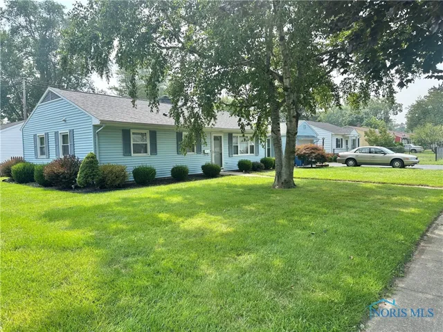 1347 Circle Drive, Fremont, Ohio 43420, 3 Bedrooms Bedrooms, 6 Rooms Rooms,1 BathroomBathrooms,Residential,For Sale,Circle,6133829