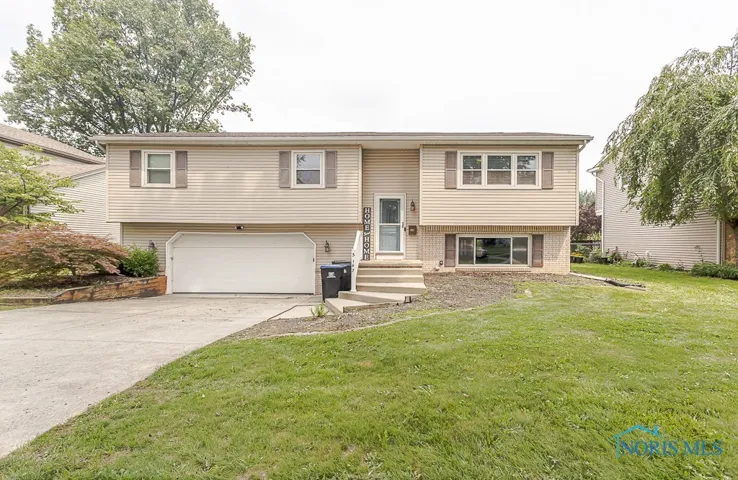 3147 Hazelton Drive, Oregon, Ohio 43616, 4 Bedrooms Bedrooms, 7 Rooms Rooms,3 BathroomsBathrooms,Residential,For Sale,Hazelton,6133906