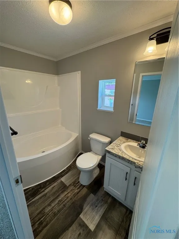 1048 N Main Street 37, Bowling Green, Ohio 43402, 3 Bedrooms Bedrooms, 7 Rooms Rooms,2 BathroomsBathrooms,Residential,For Sale,Main,6133982