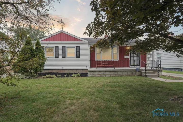 1378 June Drive, Maumee, Ohio 43537, 3 Bedrooms Bedrooms, 6 Rooms Rooms,1 BathroomBathrooms,Residential,For Sale,June,6133991
