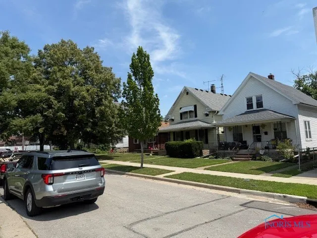 132 Walnut Street, Rossford, Ohio 43460, 2 Bedrooms Bedrooms, ,Land,For Sale,Walnut,6134010