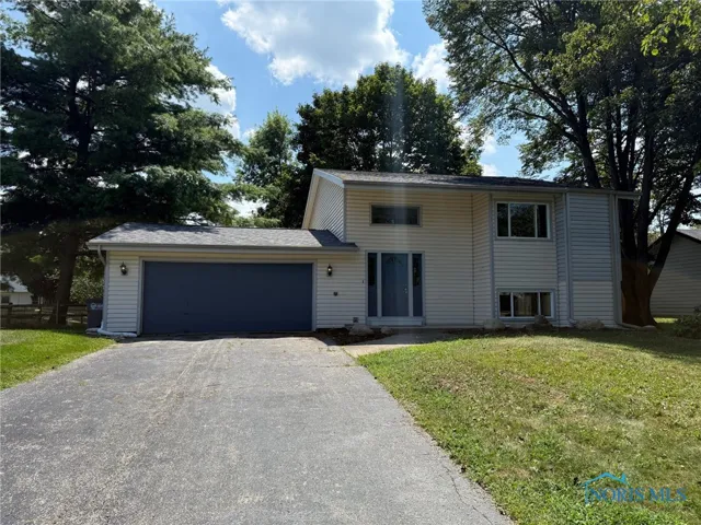 5741 Heatherbank Road, Toledo, Ohio 43614, 4 Bedrooms Bedrooms, 9 Rooms Rooms,2 BathroomsBathrooms,Residential,For Sale,Heatherbank,6134383