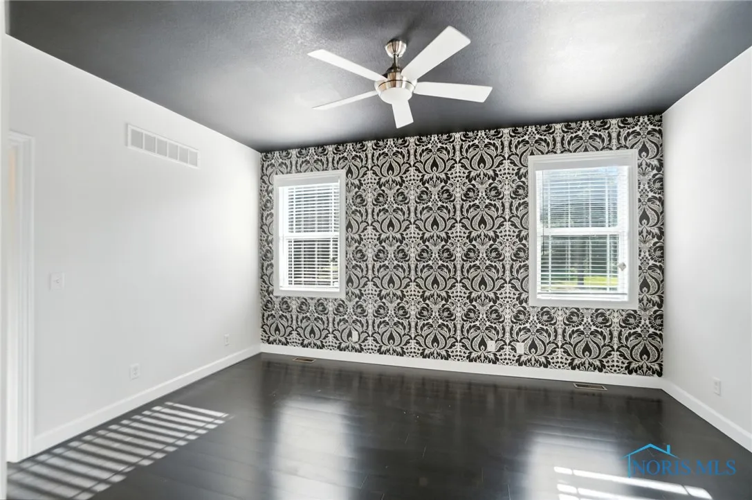 243 Thimbleberry Drive, Findlay, Ohio 45840, 3 Bedrooms Bedrooms, 7 Rooms Rooms,2 BathroomsBathrooms,Residential,For Sale,Thimbleberry,6134481