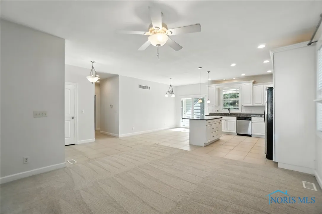 243 Thimbleberry Drive, Findlay, Ohio 45840, 3 Bedrooms Bedrooms, 7 Rooms Rooms,2 BathroomsBathrooms,Residential,For Sale,Thimbleberry,6134481