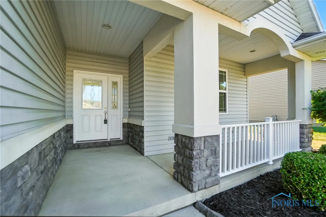 243 Thimbleberry Drive, Findlay, Ohio 45840, 3 Bedrooms Bedrooms, 7 Rooms Rooms,2 BathroomsBathrooms,Residential,For Sale,Thimbleberry,6134481