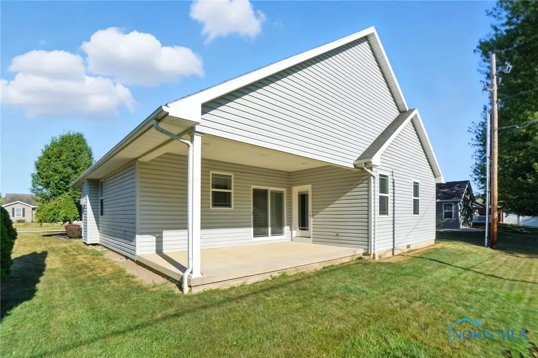 243 Thimbleberry Drive, Findlay, Ohio 45840, 3 Bedrooms Bedrooms, 7 Rooms Rooms,2 BathroomsBathrooms,Residential,For Sale,Thimbleberry,6134481