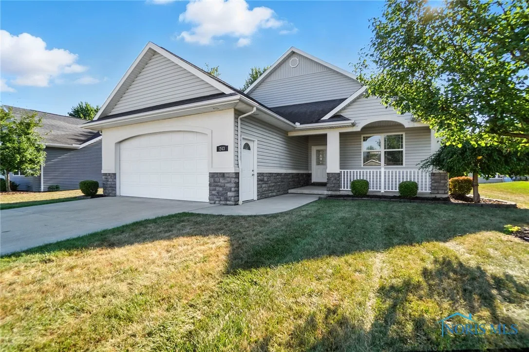 243 Thimbleberry Drive, Findlay, Ohio 45840, 3 Bedrooms Bedrooms, 7 Rooms Rooms,2 BathroomsBathrooms,Residential,For Sale,Thimbleberry,6134481