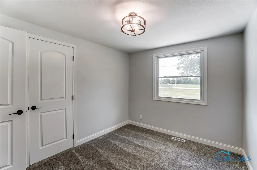 3361 County Road 220, Findlay, Ohio 45840, 4 Bedrooms Bedrooms, 7 Rooms Rooms,2 BathroomsBathrooms,Residential,For Sale,County Road 220,6134498
