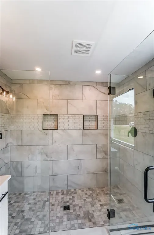 3361 County Road 220, Findlay, Ohio 45840, 4 Bedrooms Bedrooms, 7 Rooms Rooms,2 BathroomsBathrooms,Residential,For Sale,County Road 220,6134498