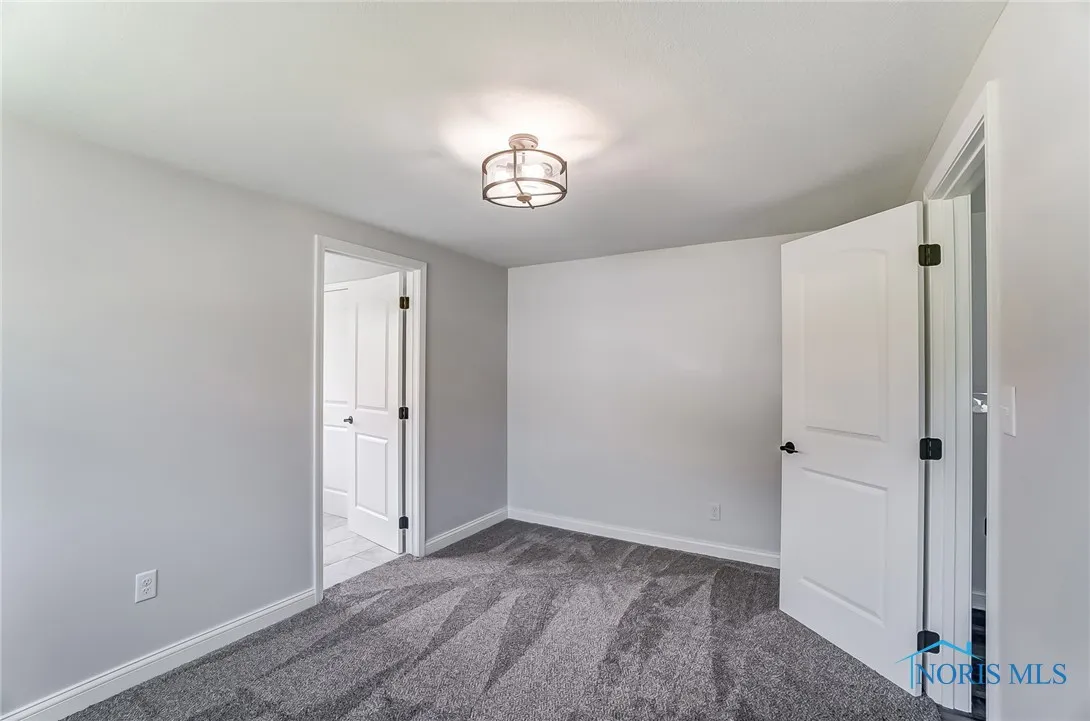 3361 County Road 220, Findlay, Ohio 45840, 4 Bedrooms Bedrooms, 7 Rooms Rooms,2 BathroomsBathrooms,Residential,For Sale,County Road 220,6134498