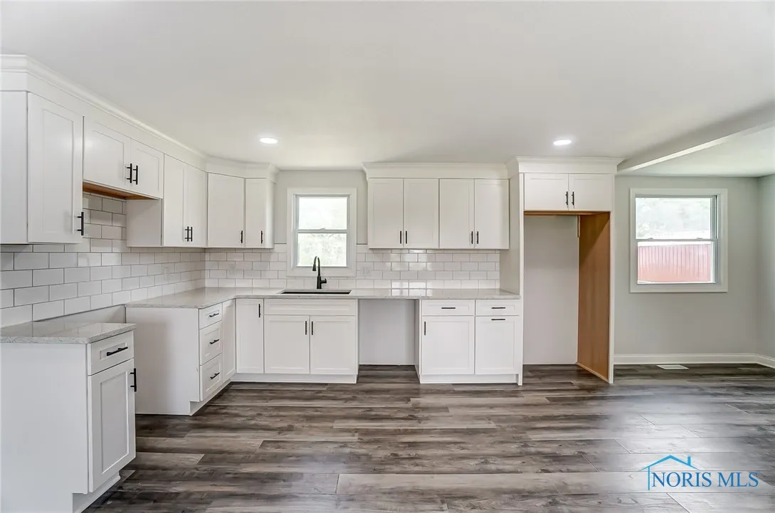 3361 County Road 220, Findlay, Ohio 45840, 4 Bedrooms Bedrooms, 7 Rooms Rooms,2 BathroomsBathrooms,Residential,For Sale,County Road 220,6134498