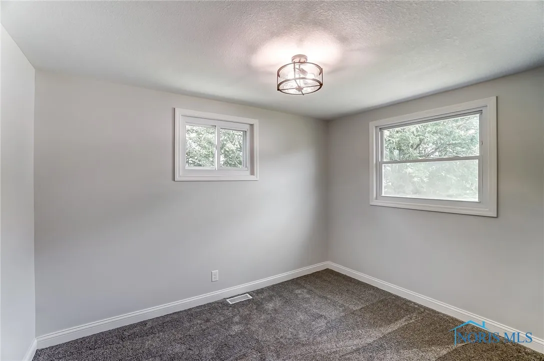 3361 County Road 220, Findlay, Ohio 45840, 4 Bedrooms Bedrooms, 7 Rooms Rooms,2 BathroomsBathrooms,Residential,For Sale,County Road 220,6134498