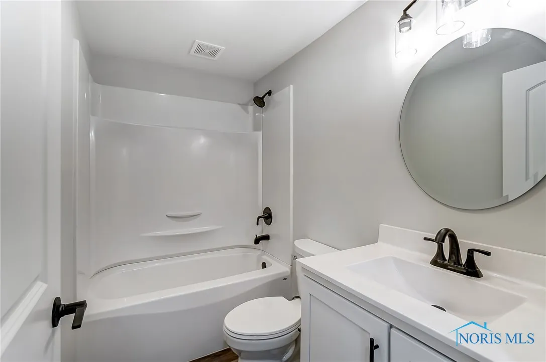 3361 County Road 220, Findlay, Ohio 45840, 4 Bedrooms Bedrooms, 7 Rooms Rooms,2 BathroomsBathrooms,Residential,For Sale,County Road 220,6134498