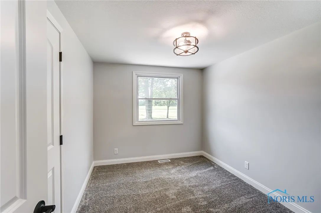 3361 County Road 220, Findlay, Ohio 45840, 4 Bedrooms Bedrooms, 7 Rooms Rooms,2 BathroomsBathrooms,Residential,For Sale,County Road 220,6134498