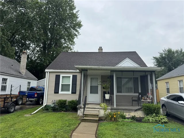 303 W Crawford Avenue, Toledo, Ohio 43612, 3 Bedrooms Bedrooms, 6 Rooms Rooms,1 BathroomBathrooms,Residential,For Sale,Crawford,6134503