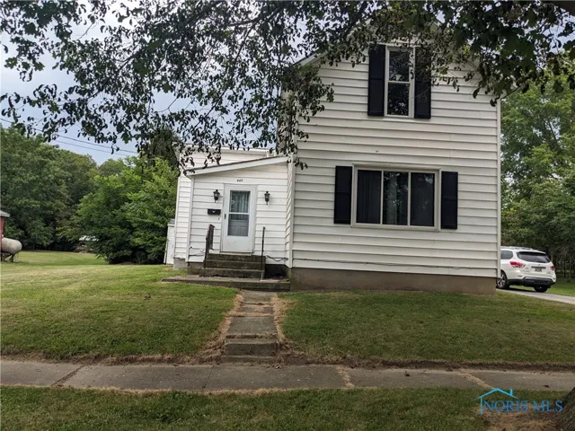 445 S Oak Street, Ottawa, Ohio 45875, 3 Bedrooms Bedrooms, 8 Rooms Rooms,1 BathroomBathrooms,Residential,For Sale,Oak,6134540