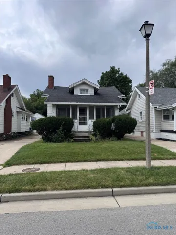 2105 Evansdale Avenue, Toledo, Ohio 43607, 2 Bedrooms Bedrooms, 5 Rooms Rooms,1 BathroomBathrooms,Residential,For Sale,Evansdale,6134527