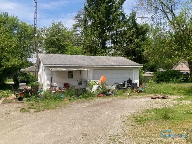 1350 South Street, Millbury, Ohio 43447, 4 Bedrooms Bedrooms, 7 Rooms Rooms,2 BathroomsBathrooms,Residential,For Sale,South,6134602