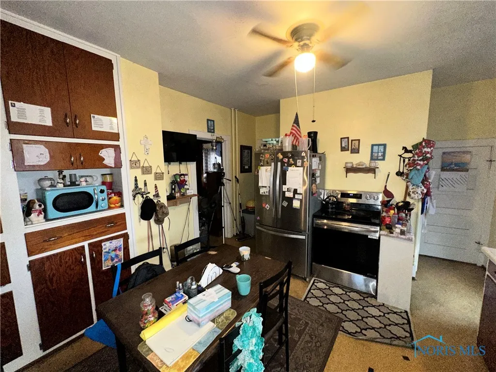 348 W South Street, Fostoria, Ohio 44830, 3 Bedrooms Bedrooms, 5 Rooms Rooms,2 BathroomsBathrooms,Residential,For Sale,South,6134643