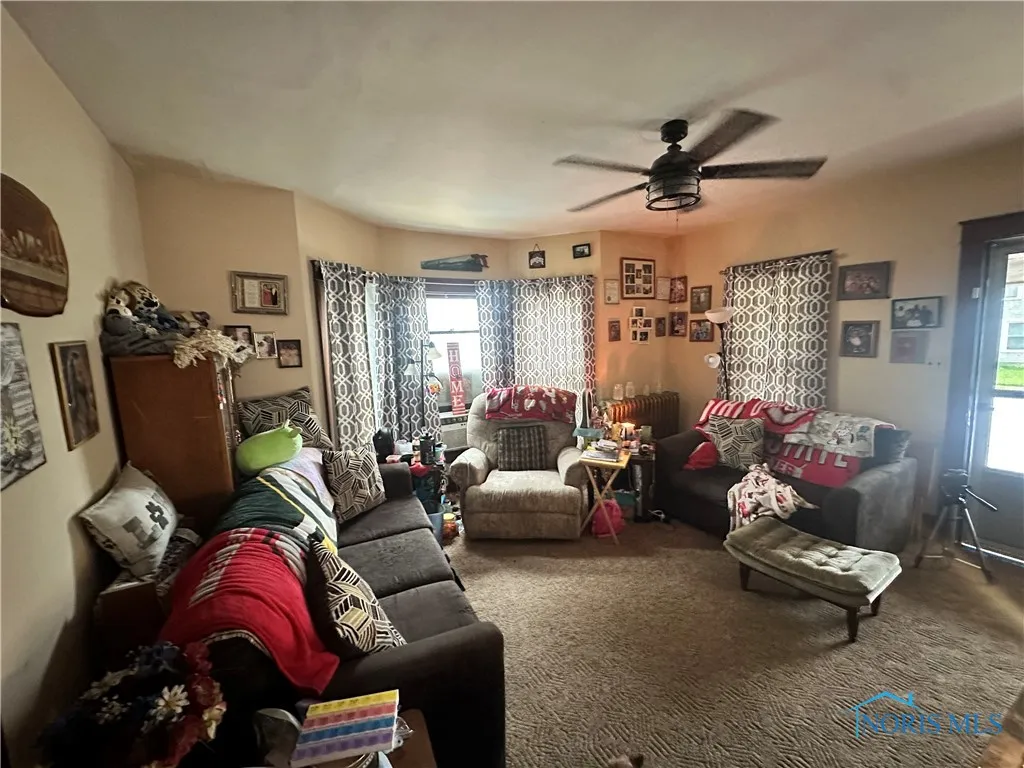 348 W South Street, Fostoria, Ohio 44830, 3 Bedrooms Bedrooms, 5 Rooms Rooms,2 BathroomsBathrooms,Residential,For Sale,South,6134643