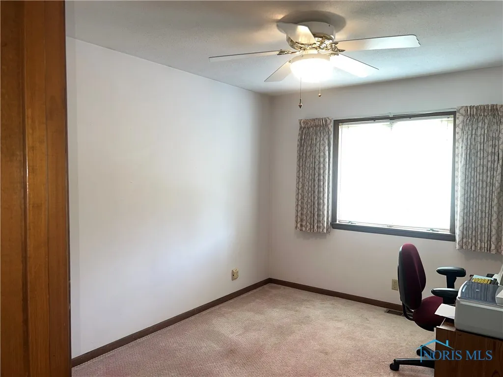 64 River Run Drive J, Fremont, Ohio 43420, 2 Bedrooms Bedrooms, 7 Rooms Rooms,3 BathroomsBathrooms,Residential,For Sale,River Run,6134622
