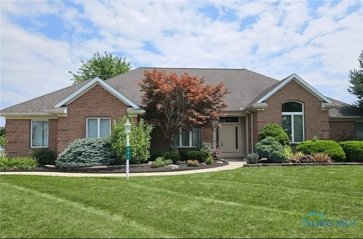 251 Saint Paul Drive, Fremont, Ohio 43420, 3 Bedrooms Bedrooms, 8 Rooms Rooms,3 BathroomsBathrooms,Residential,For Sale,Saint Paul,6134641