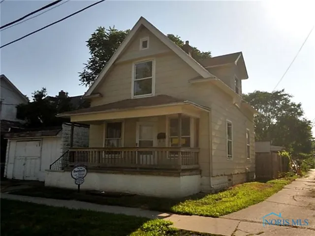 3022 Isabella Street, Toledo, Ohio 43606, 2 Bedrooms Bedrooms, 6 Rooms Rooms,1 BathroomBathrooms,Residential,For Sale,Isabella,6134656