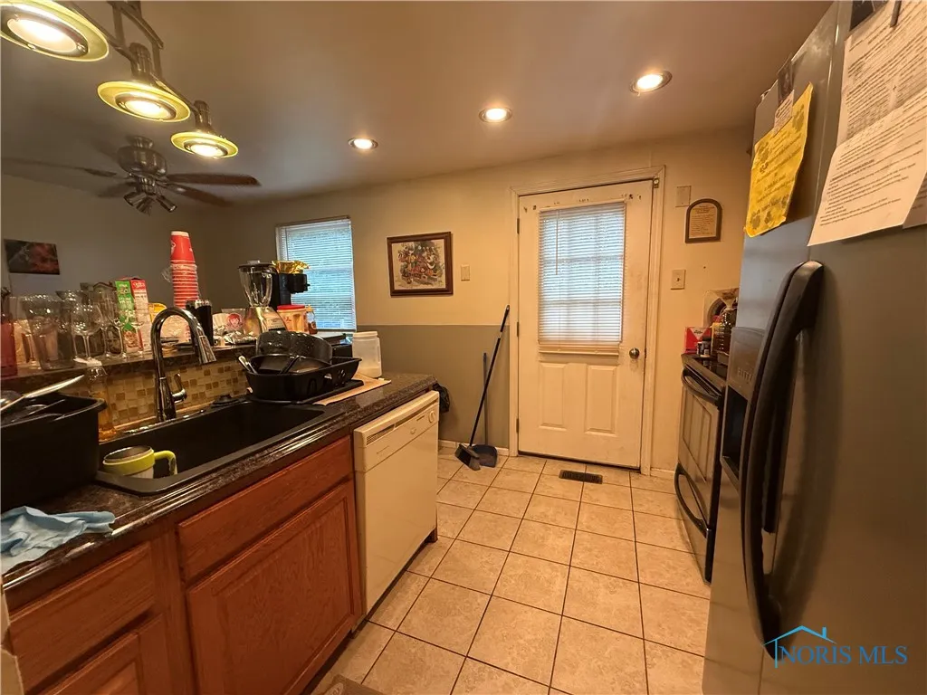 4345 Foxchapel Road, Toledo, Ohio 43607, 4 Bedrooms Bedrooms, 6 Rooms Rooms,2 BathroomsBathrooms,Residential,For Sale,Foxchapel,6134662