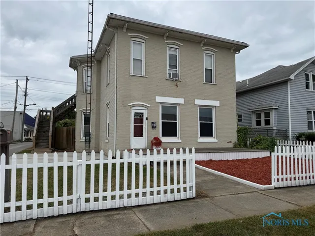 119 Lincoln Avenue, Swanton, Ohio 43558, ,Residential Income,For Sale,Lincoln,6134658