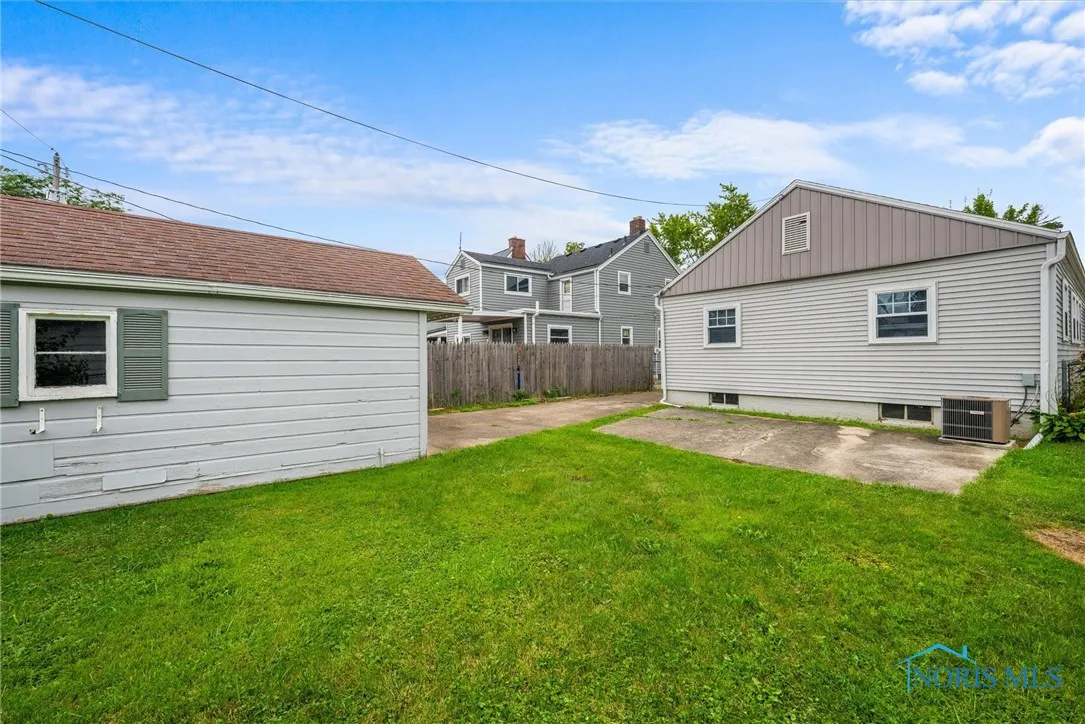 2849 N 109th Street, Toledo, Ohio 43611, 3 Bedrooms Bedrooms, 6 Rooms Rooms,1 BathroomBathrooms,Residential,For Sale,109th,6134587
