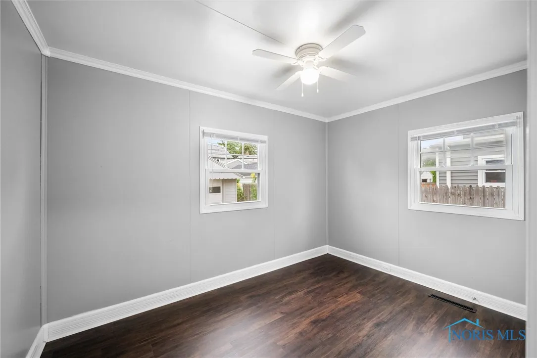 2849 N 109th Street, Toledo, Ohio 43611, 3 Bedrooms Bedrooms, 6 Rooms Rooms,1 BathroomBathrooms,Residential,For Sale,109th,6134587