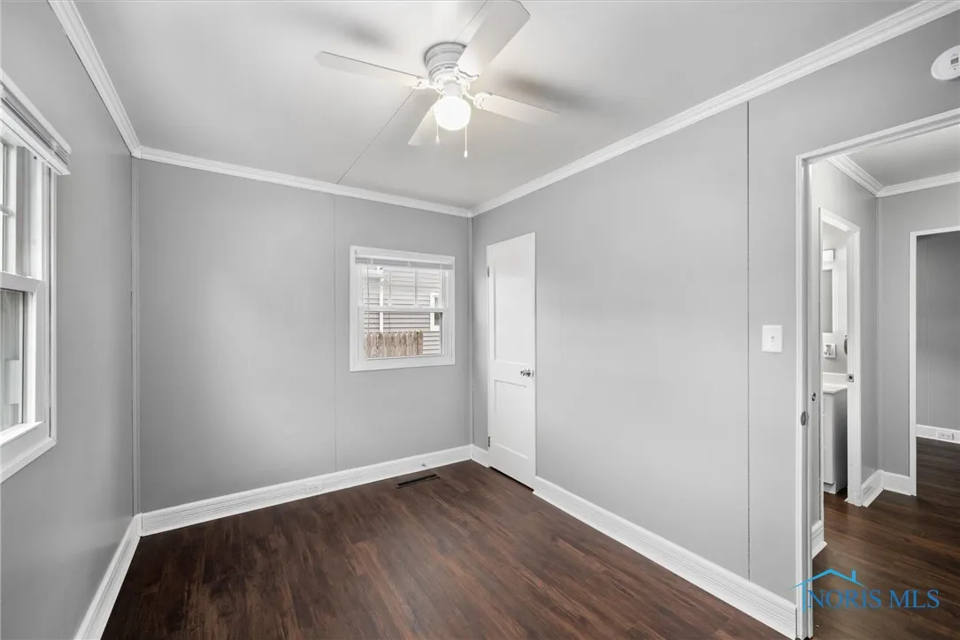 2849 N 109th Street, Toledo, Ohio 43611, 3 Bedrooms Bedrooms, 6 Rooms Rooms,1 BathroomBathrooms,Residential,For Sale,109th,6134587