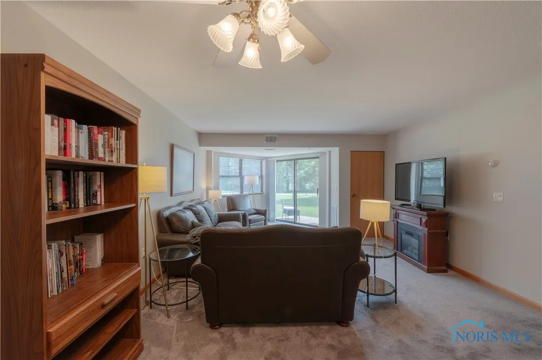 2001 Perrysburg Holland Road 118, Holland, Ohio 43528, 1 Bedroom Bedrooms, 3 Rooms Rooms,1 BathroomBathrooms,Residential,For Sale,Perrysburg Holland,6134685