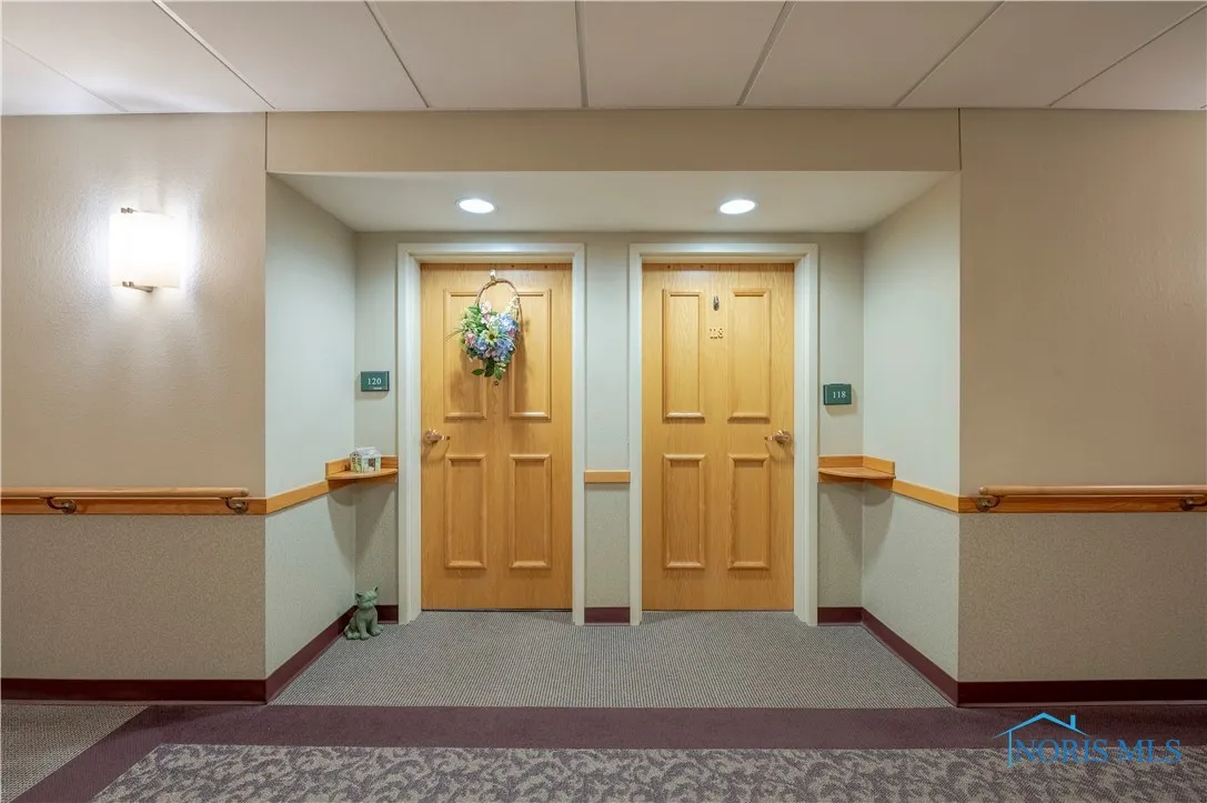 2001 Perrysburg Holland Road 118, Holland, Ohio 43528, 1 Bedroom Bedrooms, 3 Rooms Rooms,1 BathroomBathrooms,Residential,For Sale,Perrysburg Holland,6134685