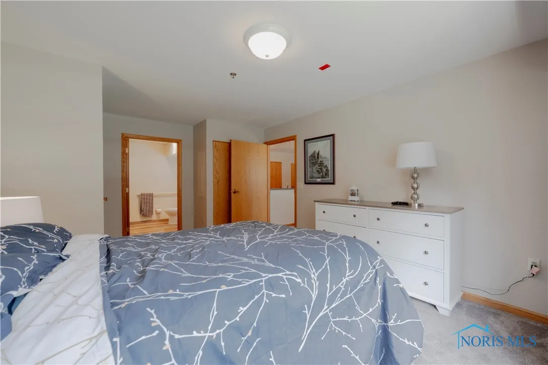2001 Perrysburg Holland Road 118, Holland, Ohio 43528, 1 Bedroom Bedrooms, 3 Rooms Rooms,1 BathroomBathrooms,Residential,For Sale,Perrysburg Holland,6134685