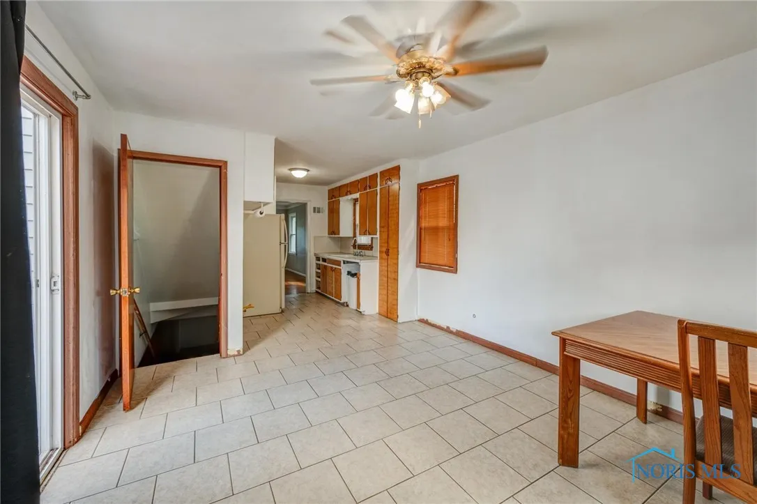 2830 123rd Street, Toledo, Ohio 43611, 3 Bedrooms Bedrooms, 7 Rooms Rooms,1 BathroomBathrooms,Residential,For Sale,123rd,6134702