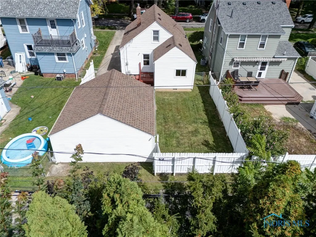 2830 123rd Street, Toledo, Ohio 43611, 3 Bedrooms Bedrooms, 7 Rooms Rooms,1 BathroomBathrooms,Residential,For Sale,123rd,6134702