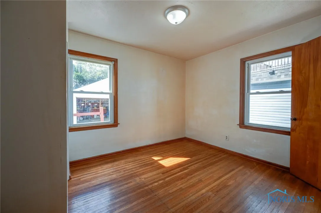 2830 123rd Street, Toledo, Ohio 43611, 3 Bedrooms Bedrooms, 7 Rooms Rooms,1 BathroomBathrooms,Residential,For Sale,123rd,6134702
