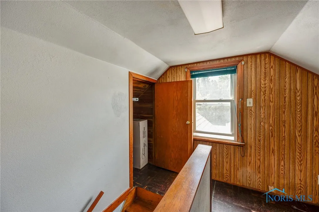 2830 123rd Street, Toledo, Ohio 43611, 3 Bedrooms Bedrooms, 7 Rooms Rooms,1 BathroomBathrooms,Residential,For Sale,123rd,6134702