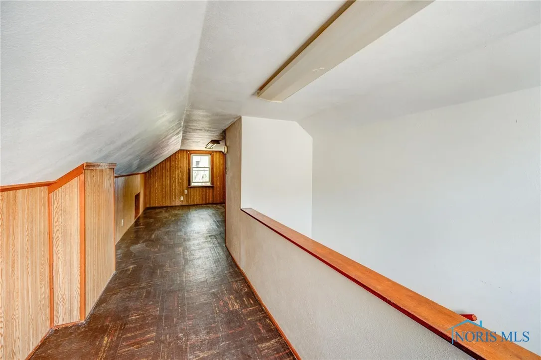 2830 123rd Street, Toledo, Ohio 43611, 3 Bedrooms Bedrooms, 7 Rooms Rooms,1 BathroomBathrooms,Residential,For Sale,123rd,6134702