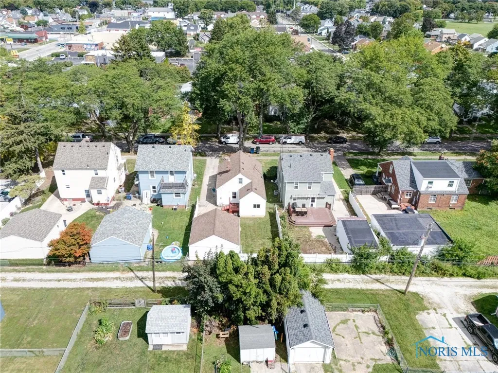 2830 123rd Street, Toledo, Ohio 43611, 3 Bedrooms Bedrooms, 7 Rooms Rooms,1 BathroomBathrooms,Residential,For Sale,123rd,6134702