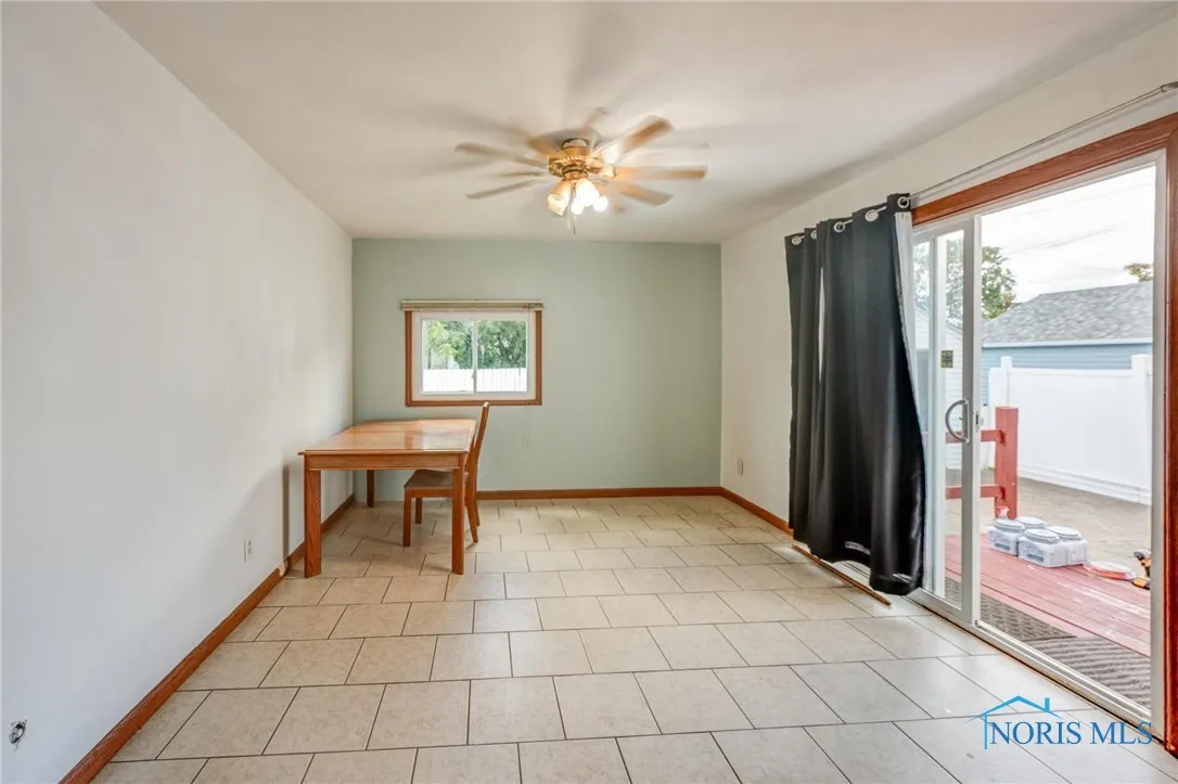 2830 123rd Street, Toledo, Ohio 43611, 3 Bedrooms Bedrooms, 7 Rooms Rooms,1 BathroomBathrooms,Residential,For Sale,123rd,6134702